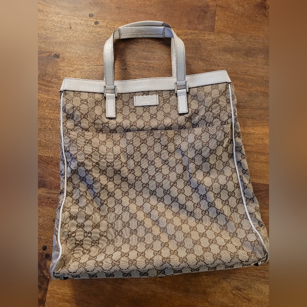 Gucci Shoppers Tote